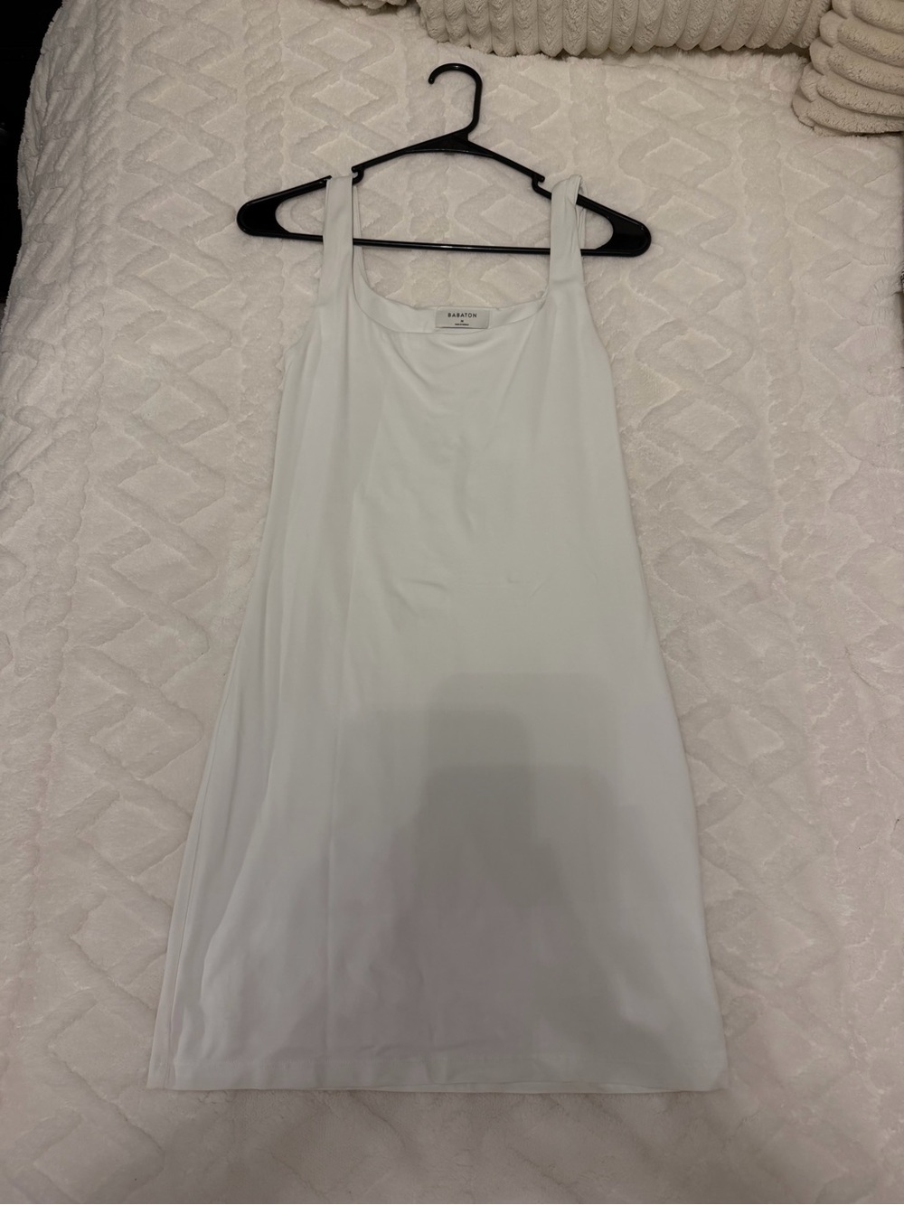 White Aritzia Sleeveless Shift Dress